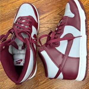 Nike Men's High Top Sneakers - Maroon & White
